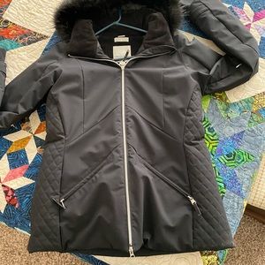 Like new Ski coat that is in excellent condition